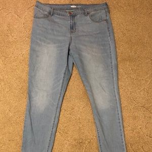 Supper Skinny Old Navy Jeans!!